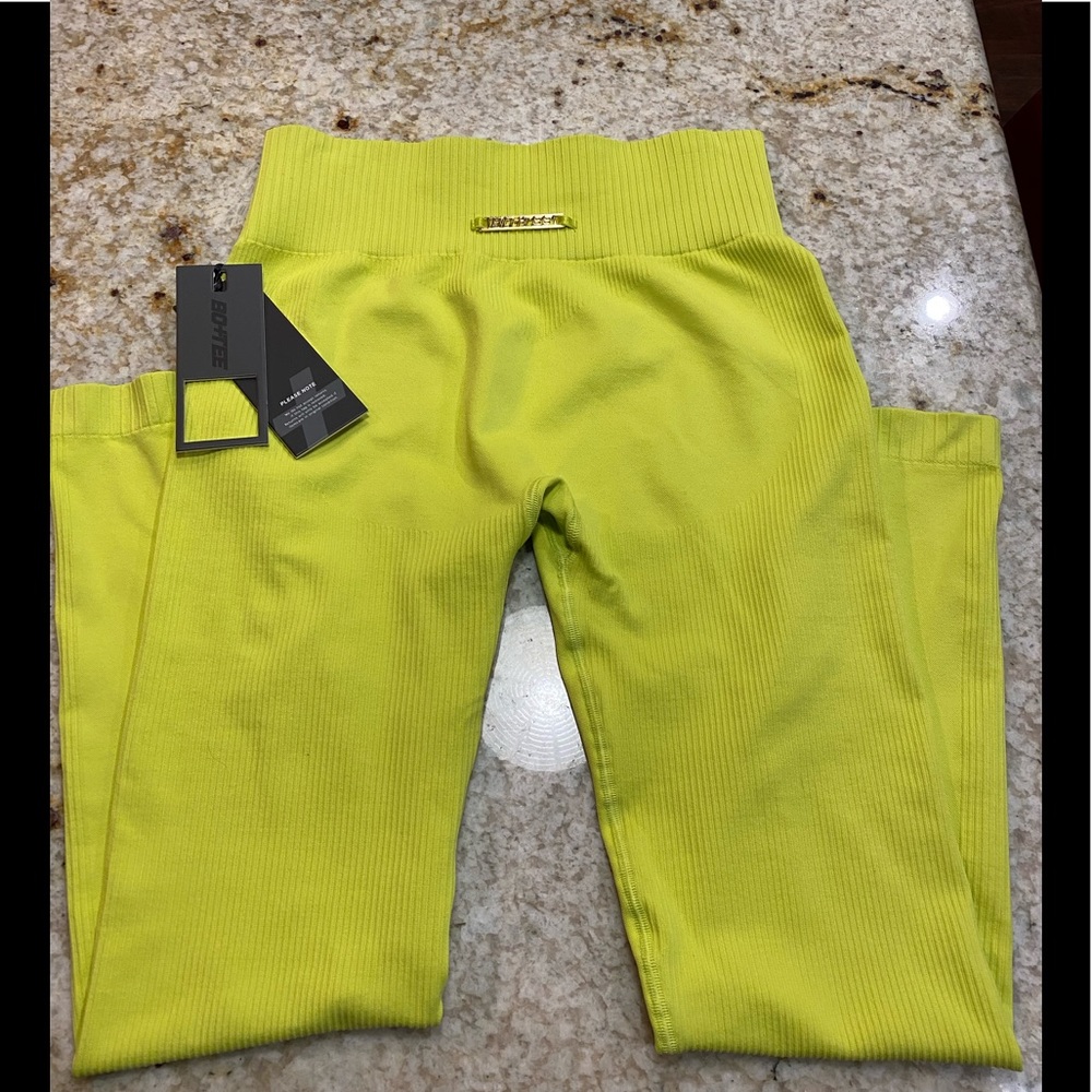 Bo and Tee ribbed leggings size large neon green